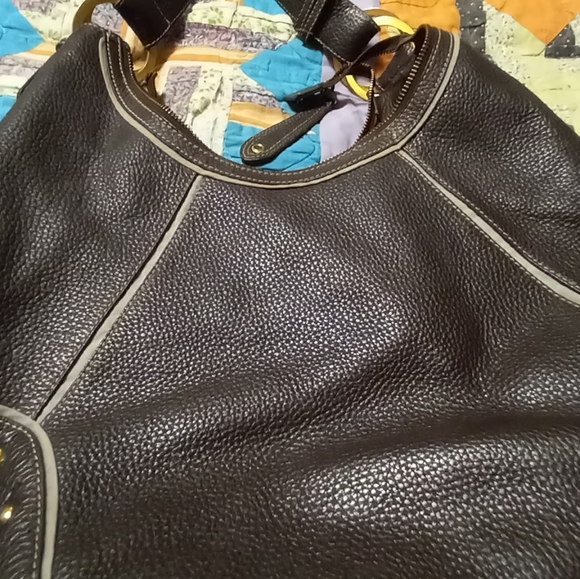 Maximum - Picture 5 of 5